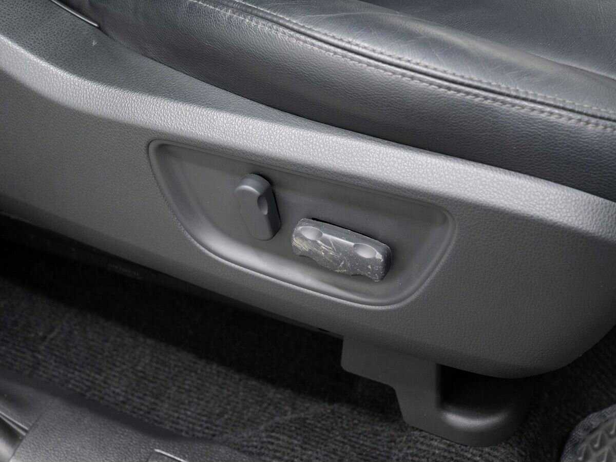 Mitsubishi Pajero Sport, 2017 Фото №25