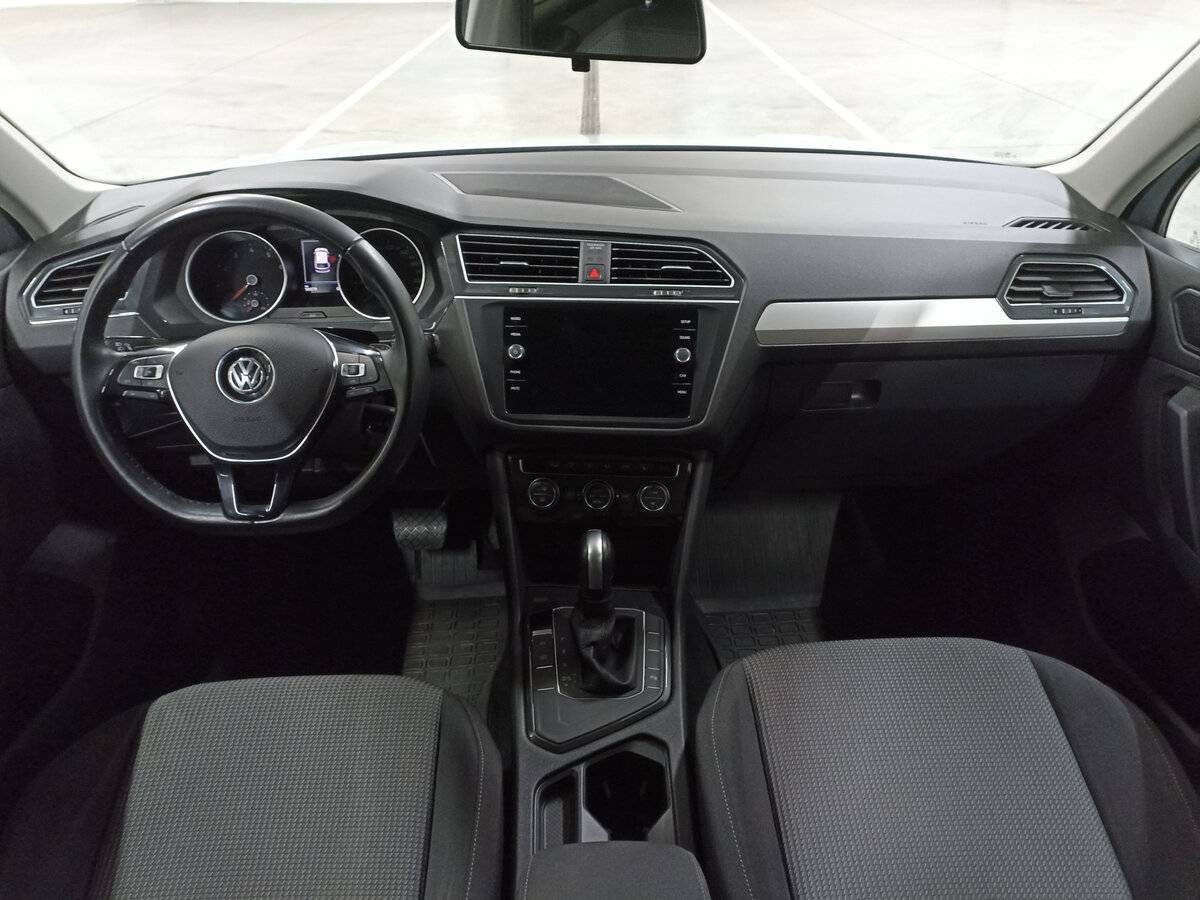 Volkswagen Tiguan, 2019 Фото №14