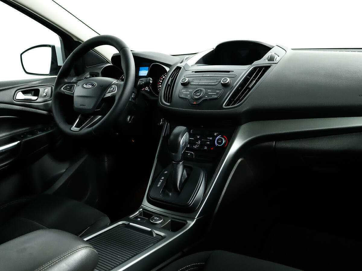 Ford Kuga, 2017 Фото №10