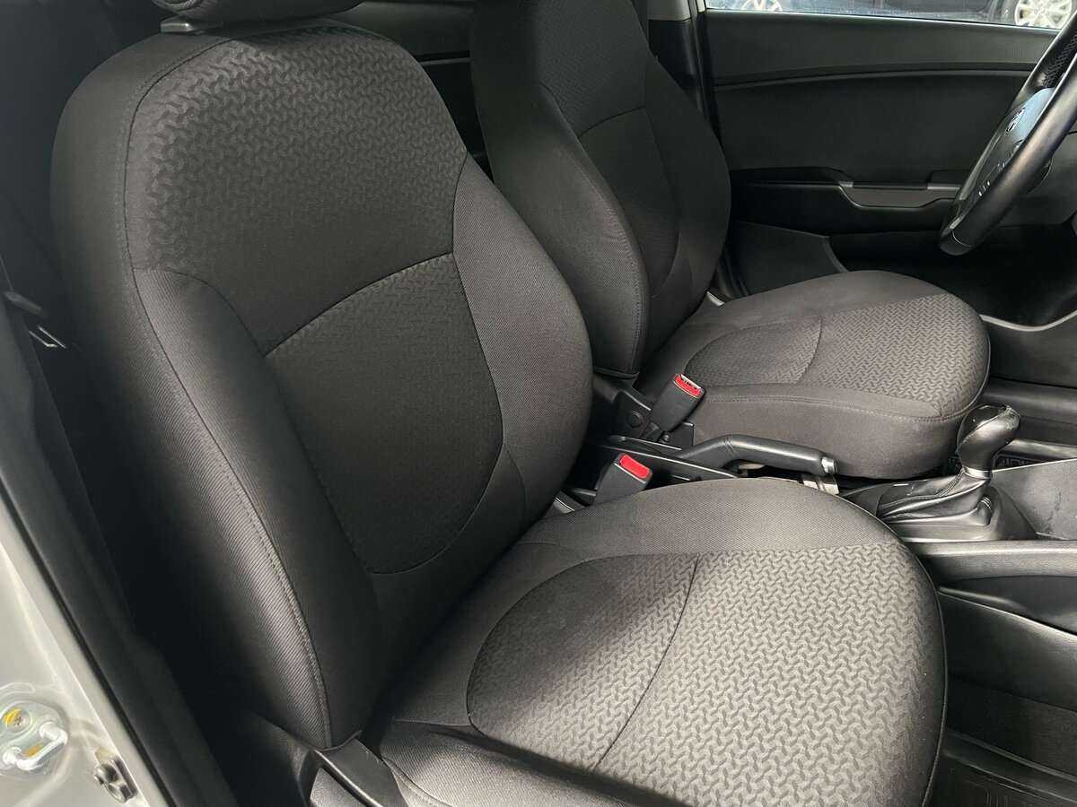 Kia Rio, 2017 Фото №15