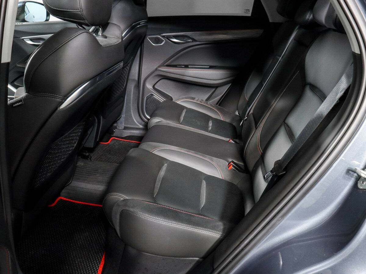 Geely Tugella, 2022 Фото №10