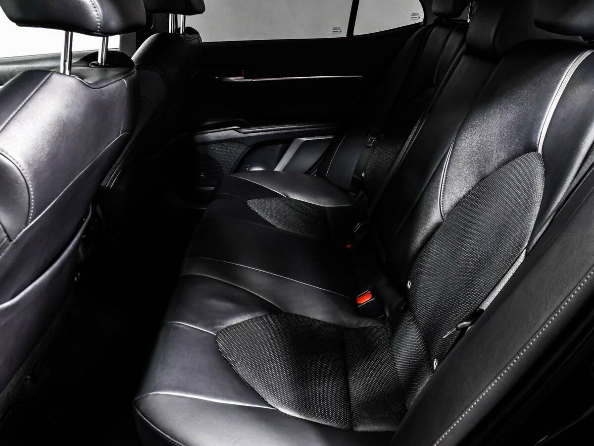 Toyota Camry VIII (XV70) Рестайлинг, 2021 Фото №11