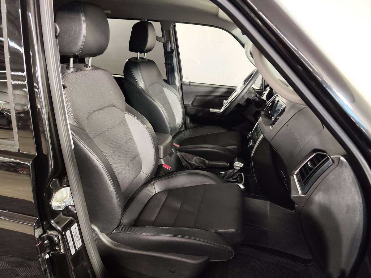 УАЗ Patriot, 2021 Фото №8