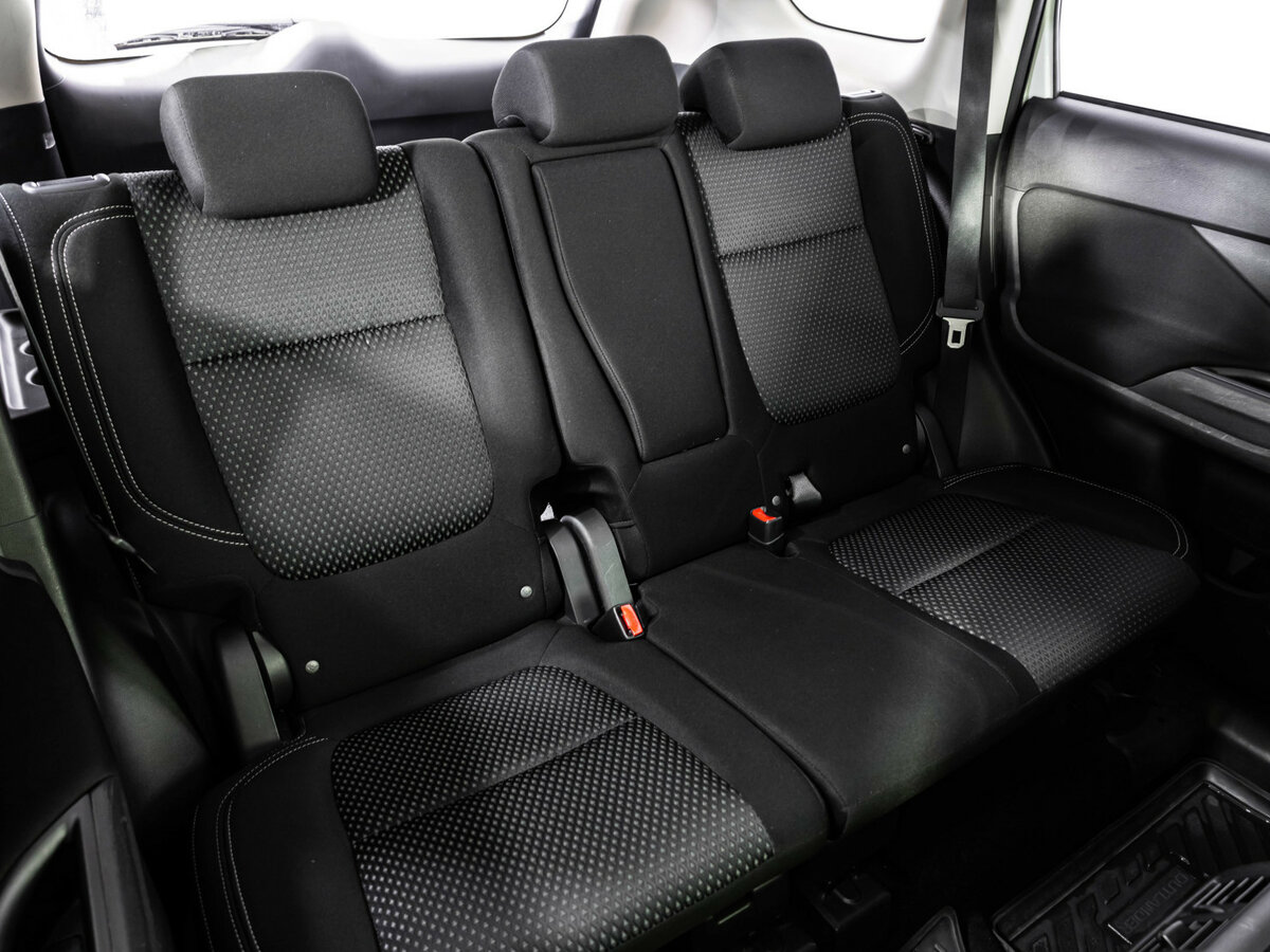 Mitsubishi Outlander III Рестайлинг 3, 2018 Фото №19