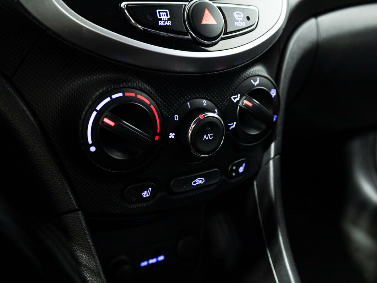 Hyundai Solaris I, 2012 Фото №15
