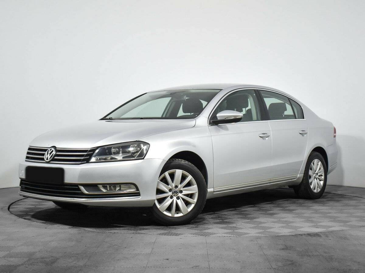 Volkswagen Passat, 2012 Фото №1