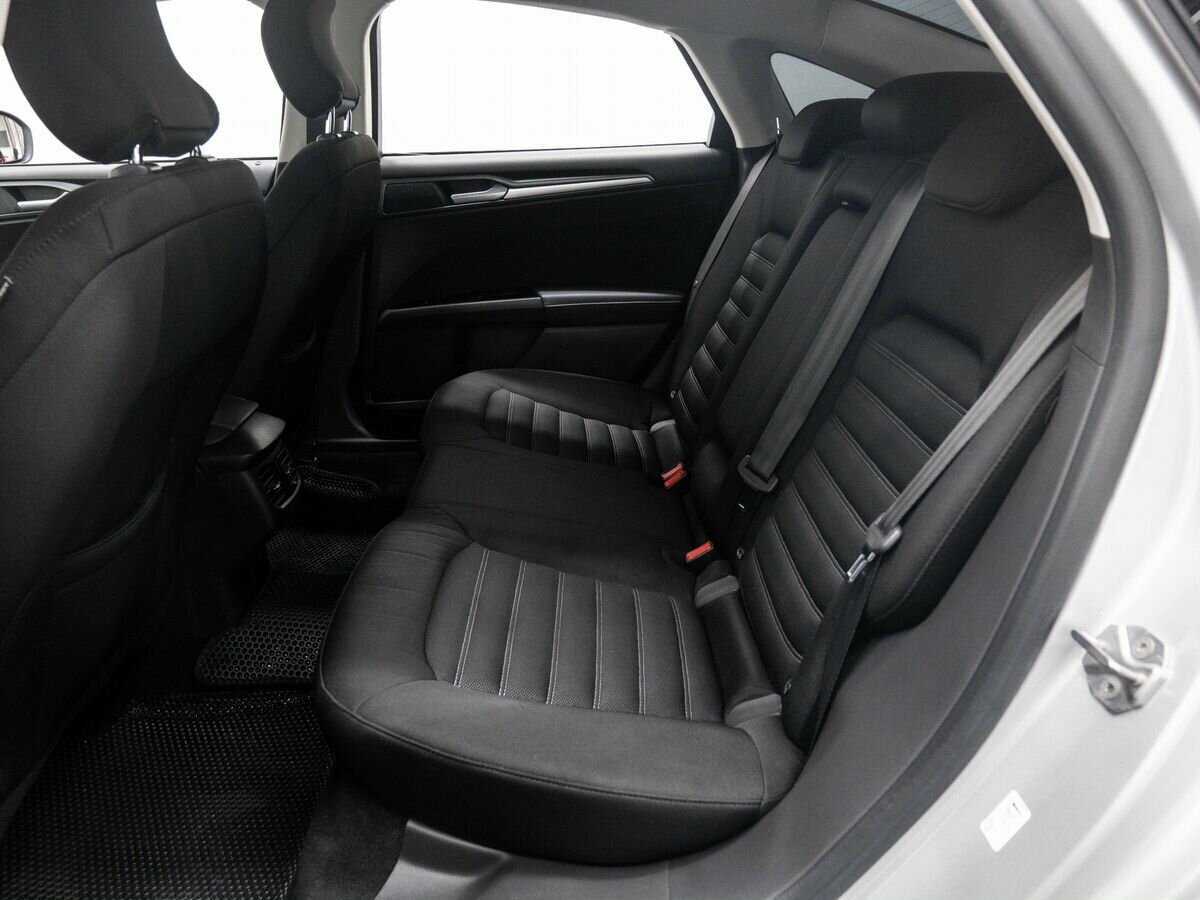 Ford Mondeo, 2018 Фото №14