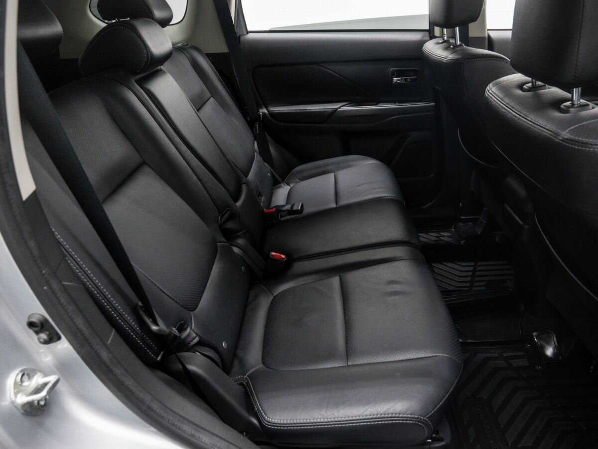 Mitsubishi Outlander, 2018 Фото №10