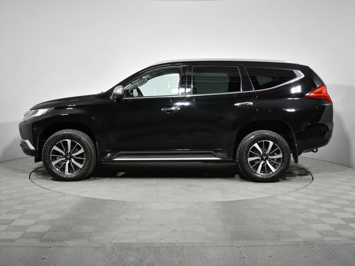 Mitsubishi Pajero Sport, 2017 Фото №8