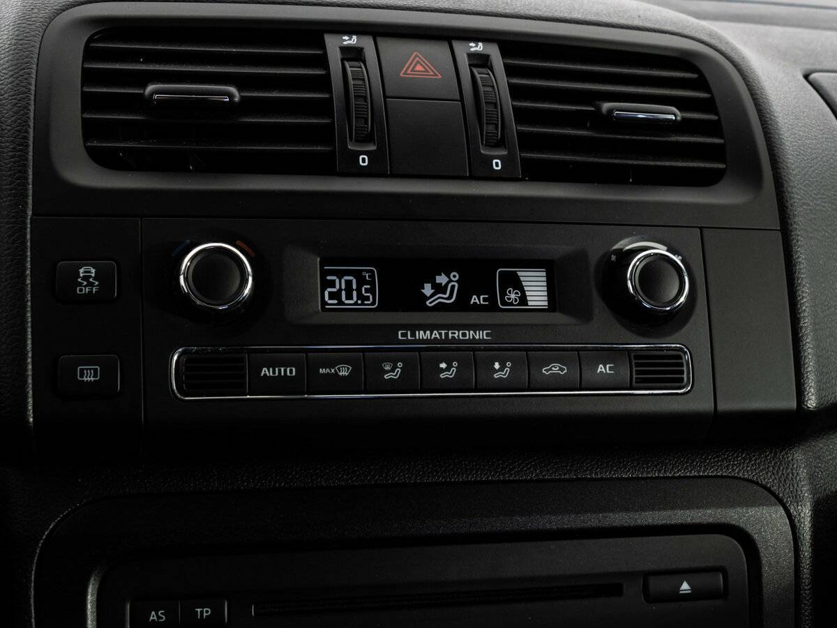 Skoda Fabia, 2013 Фото №14