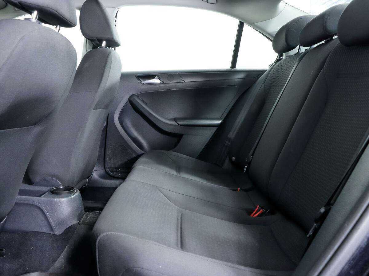 Volkswagen Jetta, 2015 Фото №11