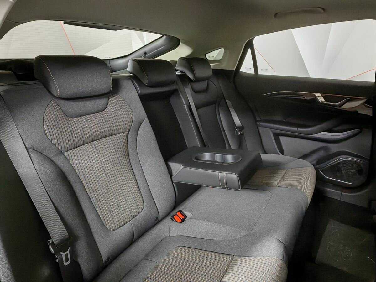 FAW Bestune B70, 2023 Фото №13