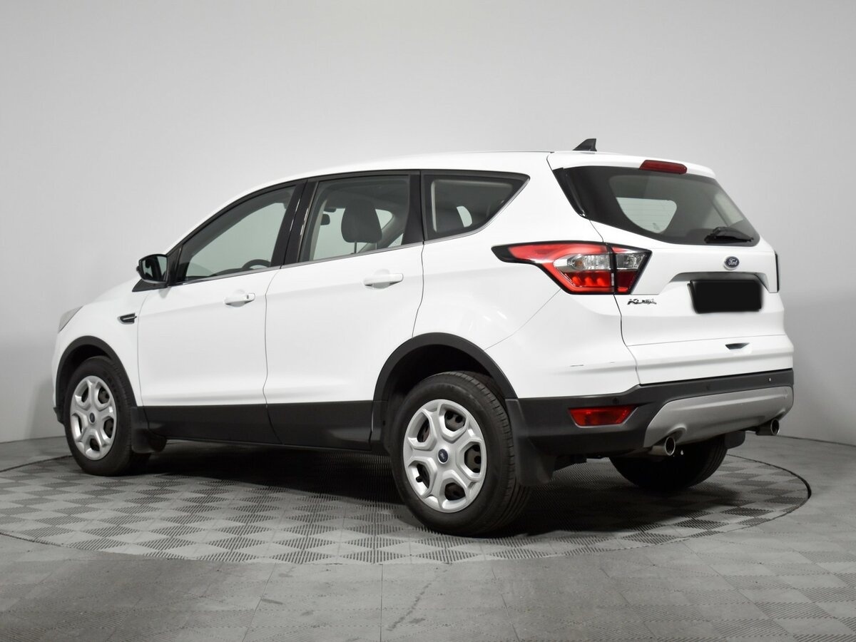 Ford Kuga II Рестайлинг, 2019 Фото №6