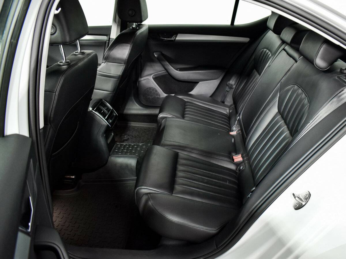 Skoda Superb III, 2018 Фото №9