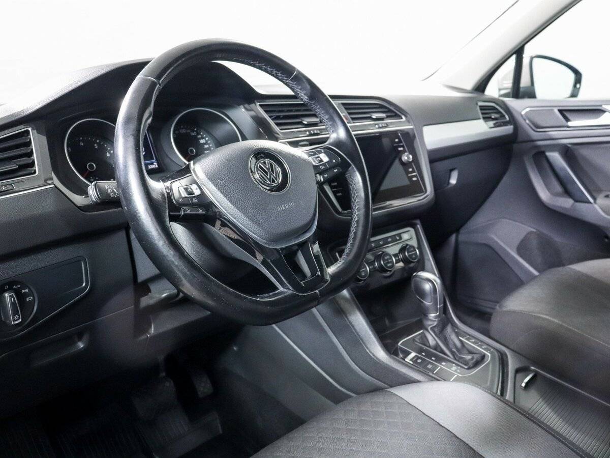 Volkswagen Tiguan, 2017 Фото №11