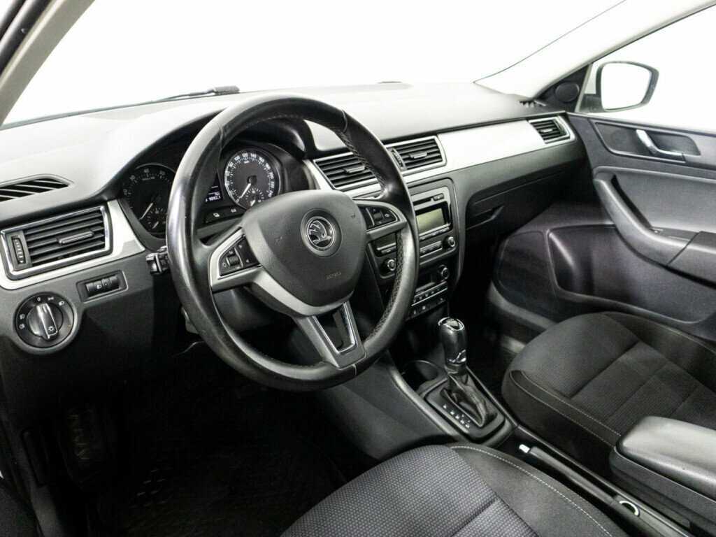 Skoda Rapid, 2015 Фото №11