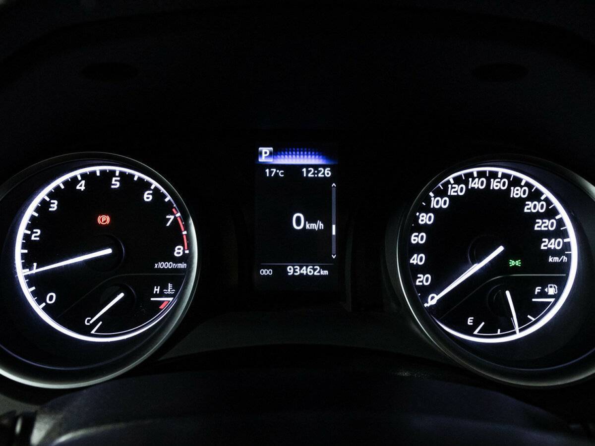 Toyota Camry, 2021 Фото №12