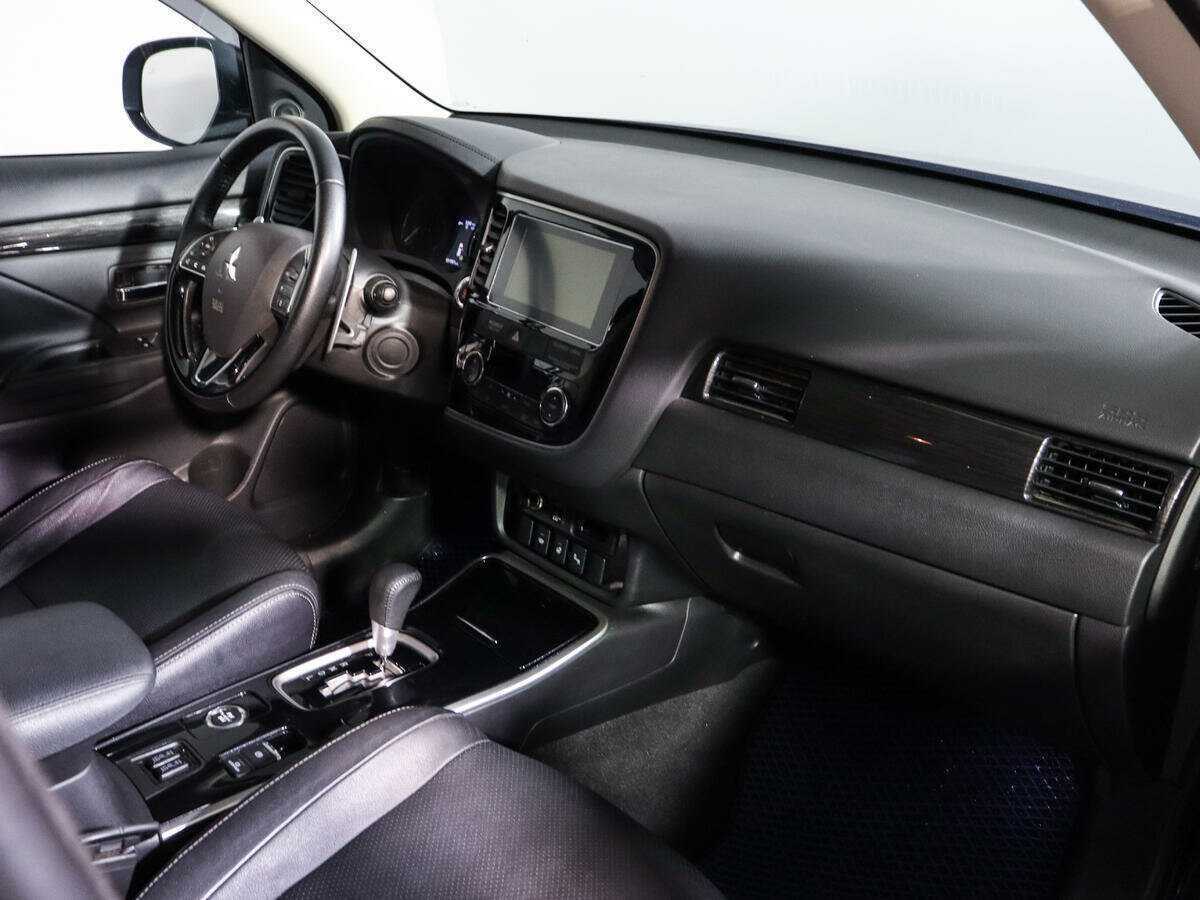 Mitsubishi Outlander, 2018 Фото №7