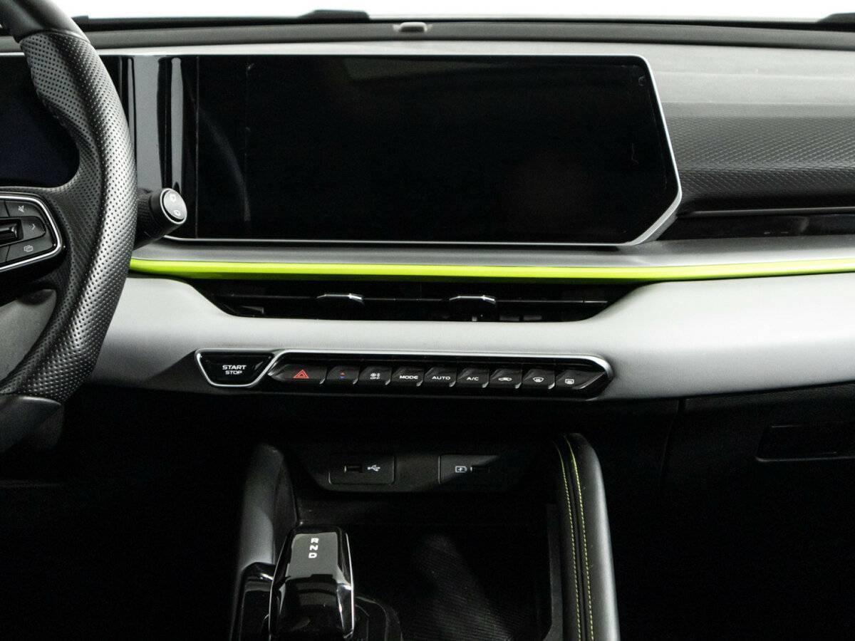 Geely Coolray (Binyue Cool), 2023 Фото №14