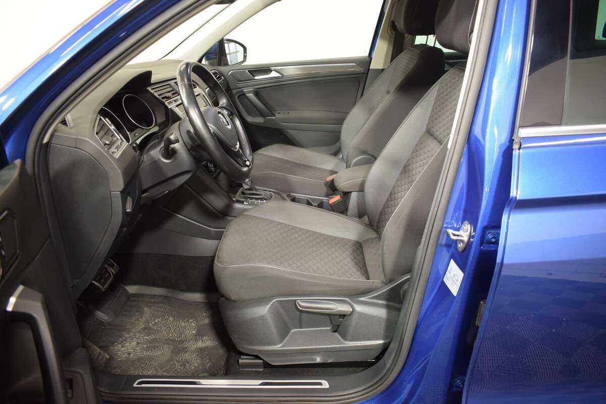 Volkswagen Tiguan, 2018 Фото №8