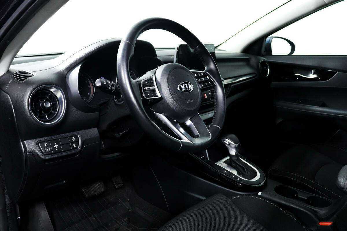 Kia Cerato, 2021 Фото №13