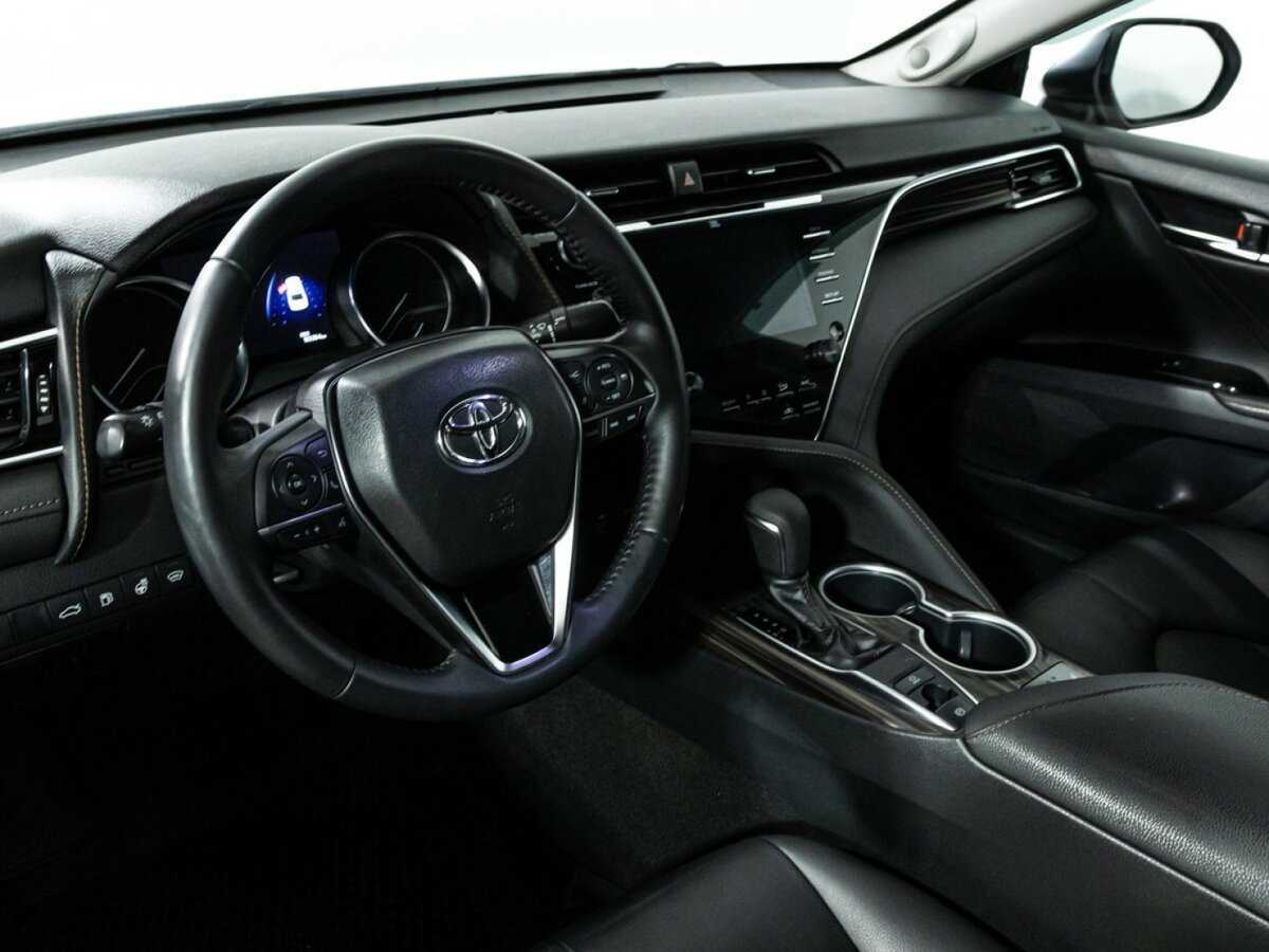 Toyota Camry, 2018 Фото №11