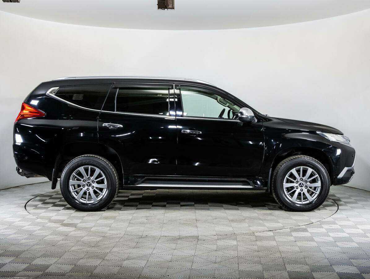 Mitsubishi Pajero Sport, 2017 Фото №4