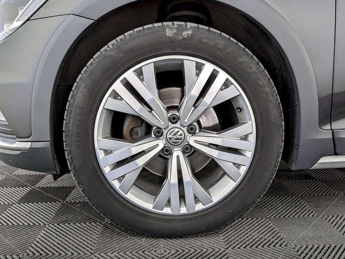 Volkswagen Passat Alltrack, 2018 Фото №18