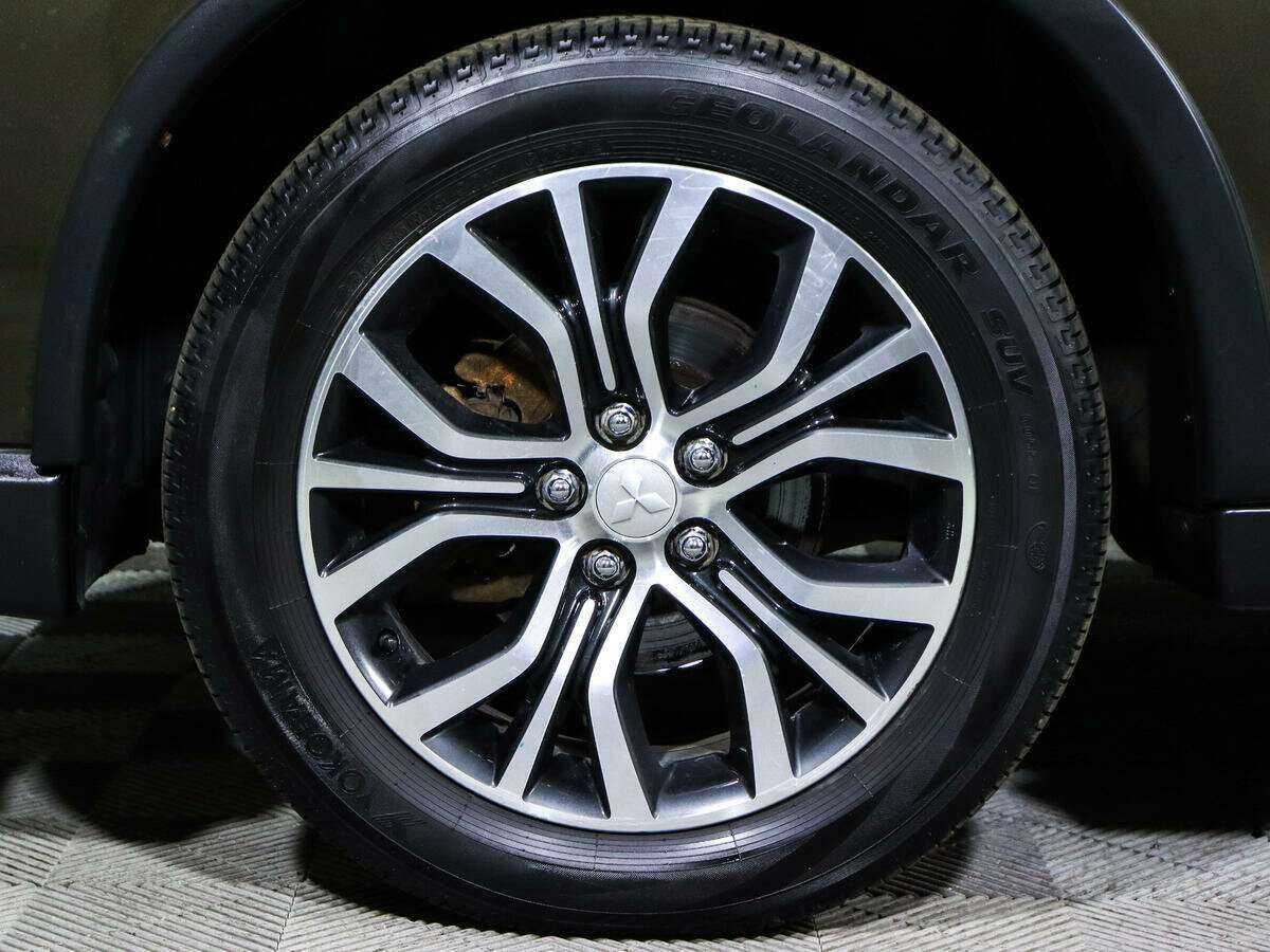 Mitsubishi Outlander, 2018 Фото №22