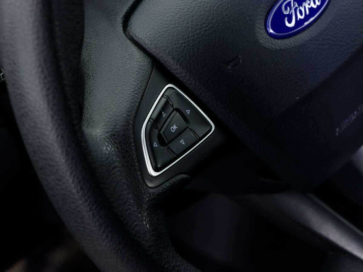 Ford Focus, 2018 Фото №12