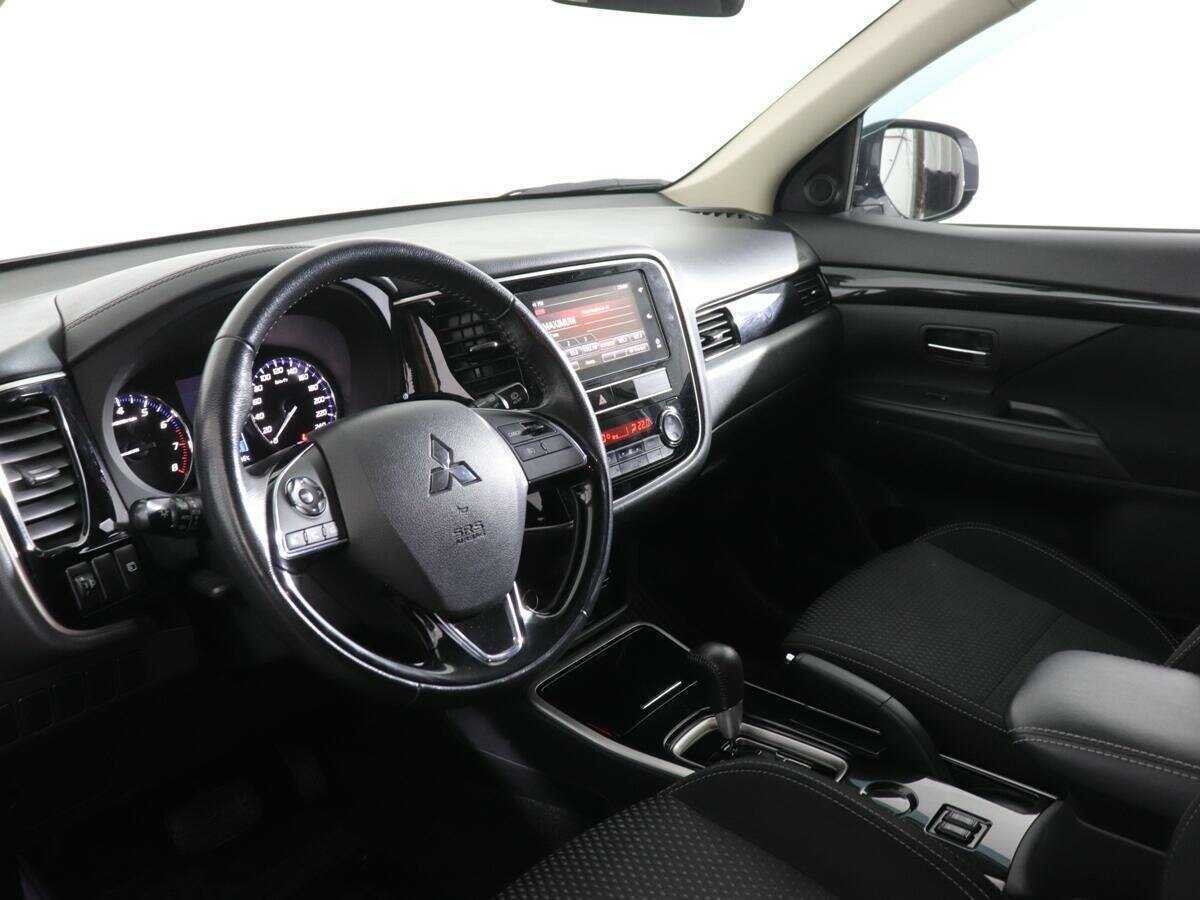 Mitsubishi Outlander, 2019 Фото №12