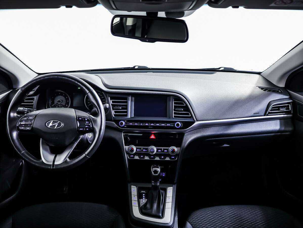 Hyundai Elantra, 2019 Фото №9