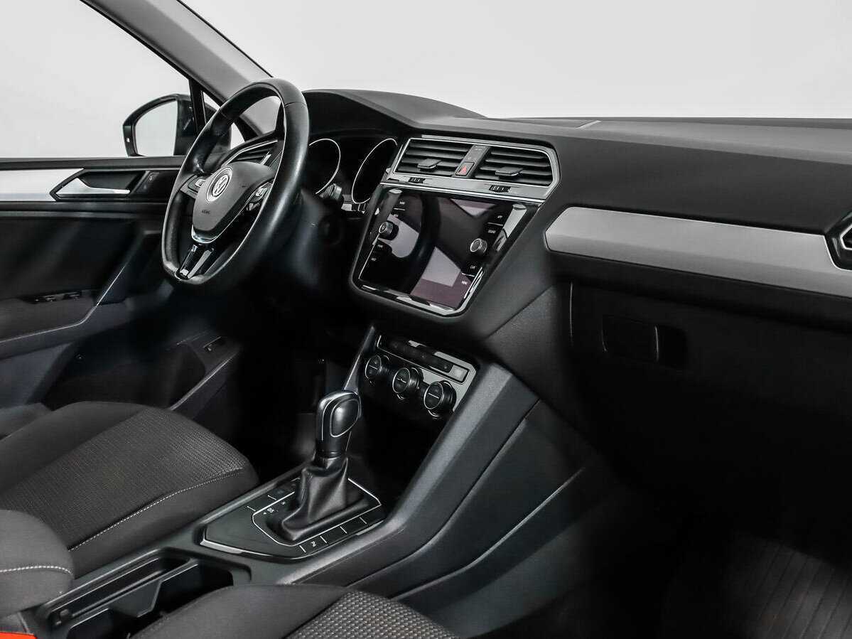 Volkswagen Tiguan L, 2019 Фото №13