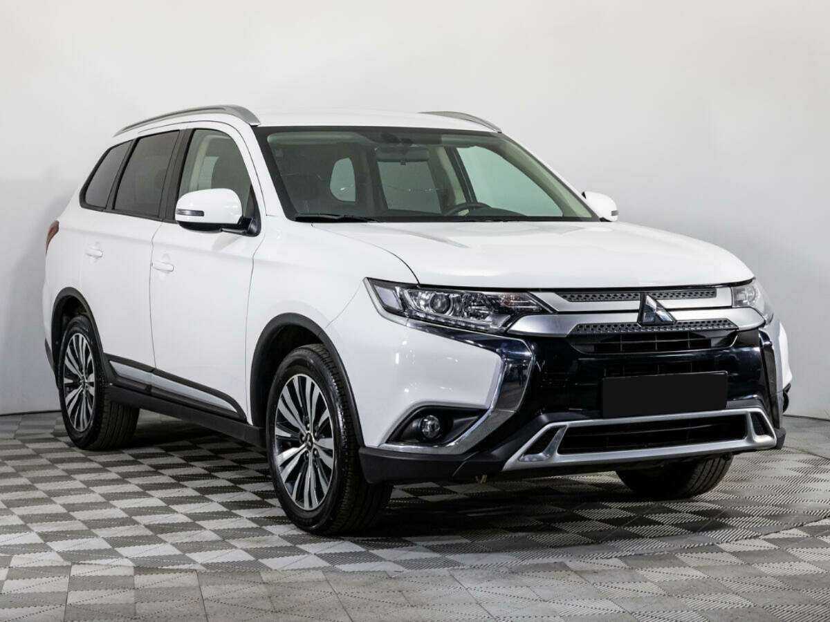 Mitsubishi Outlander, 2021 Фото №3