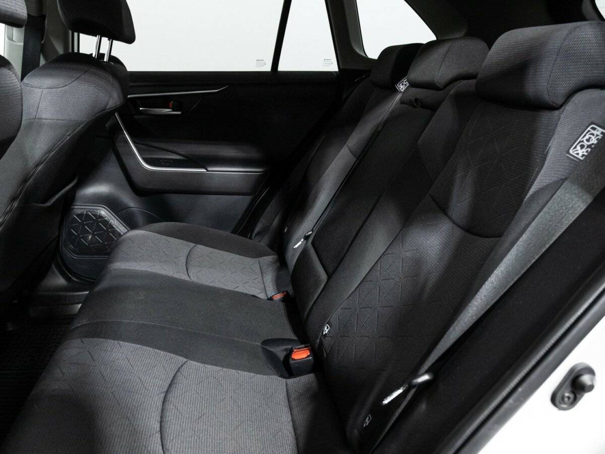 Toyota RAV4, 2020 Фото №10