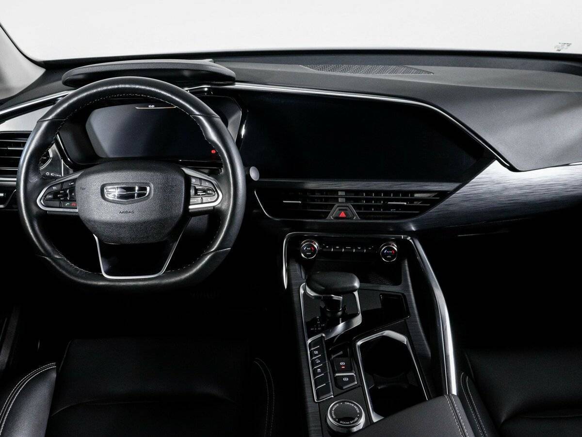 Geely Tugella, 2021 Фото №12