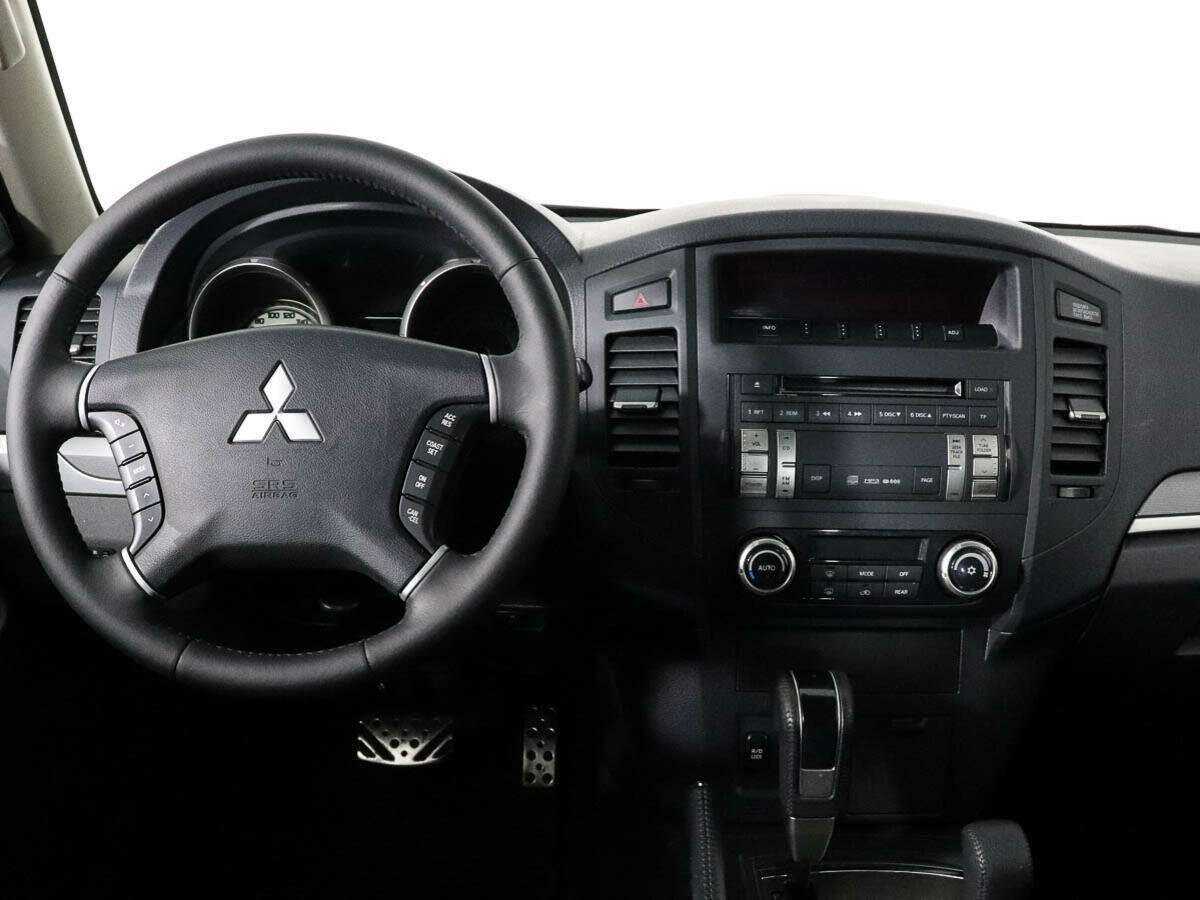 Mitsubishi Pajero, 2014 Фото №10