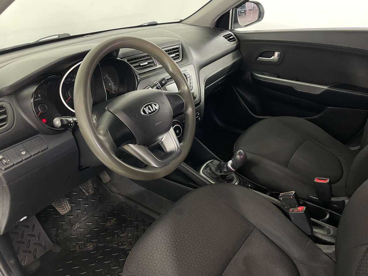 Kia Rio 5-speed, 2013 Фото №7