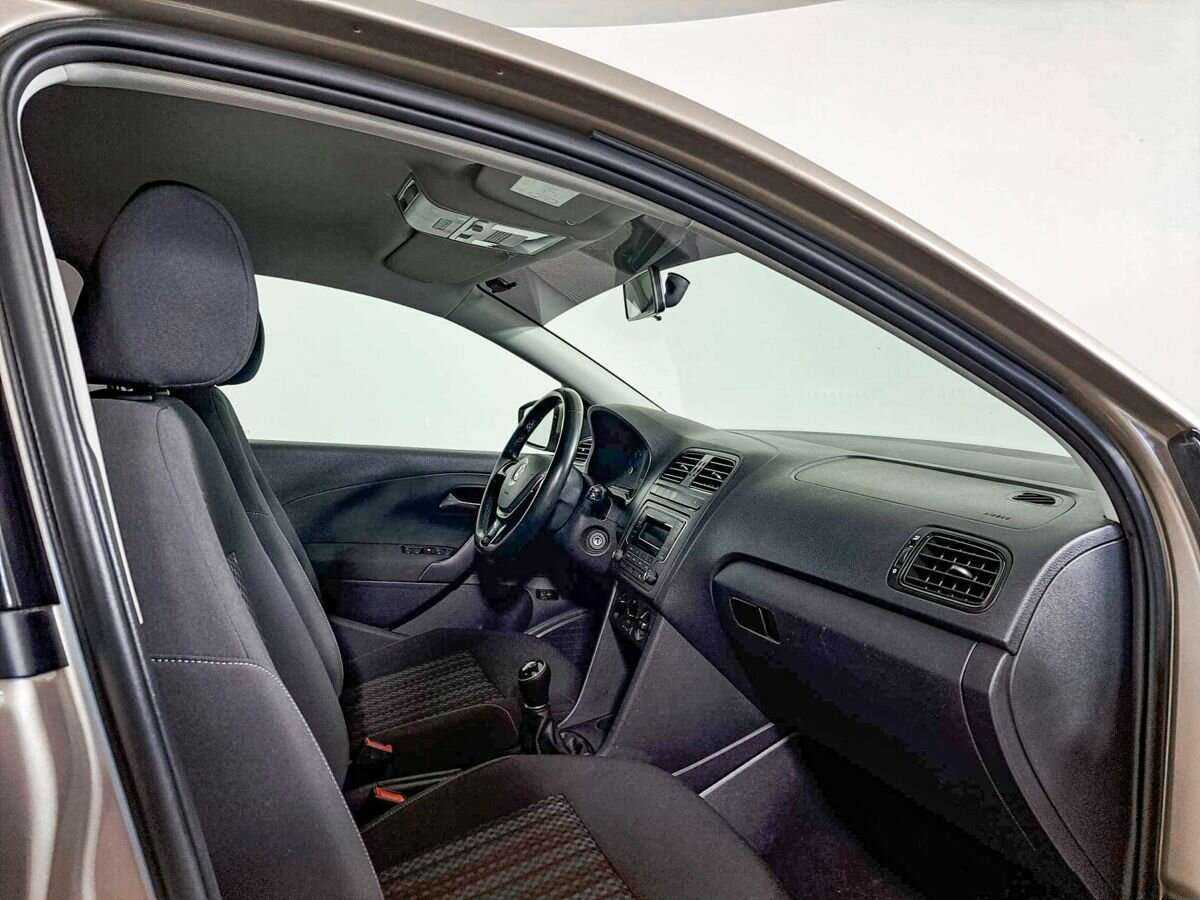 Volkswagen Polo, 2018 Фото №8