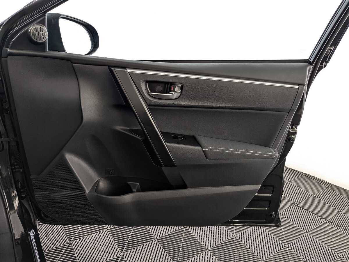 Toyota Corolla, 2017 Фото №21