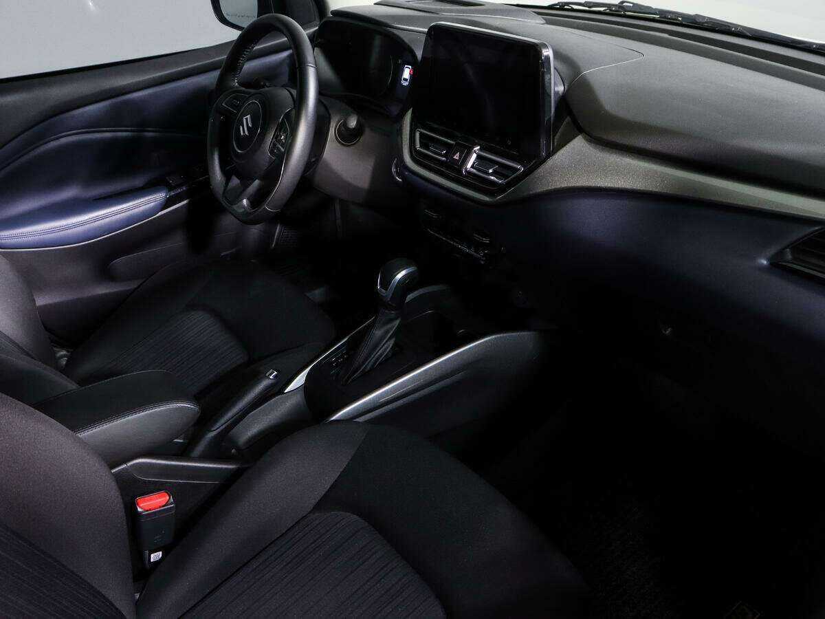 Suzuki Baleno, 2022 Фото №8