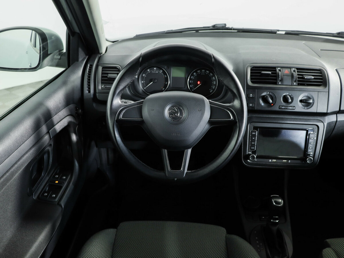 Skoda Fabia II Рестайлинг, 2014 Фото №9