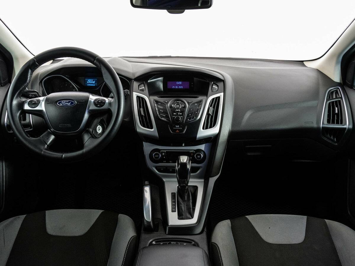 Ford Focus, 2012 Фото №8