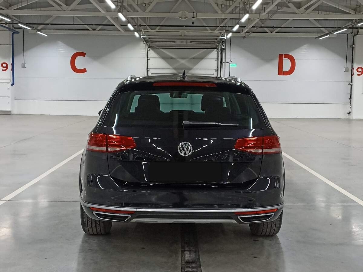 Volkswagen Passat Alltrack, 2018 Фото №6