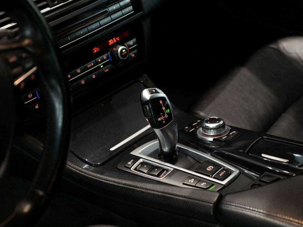 BMW 5 серии 525d xDrive, 2012 Фото №13