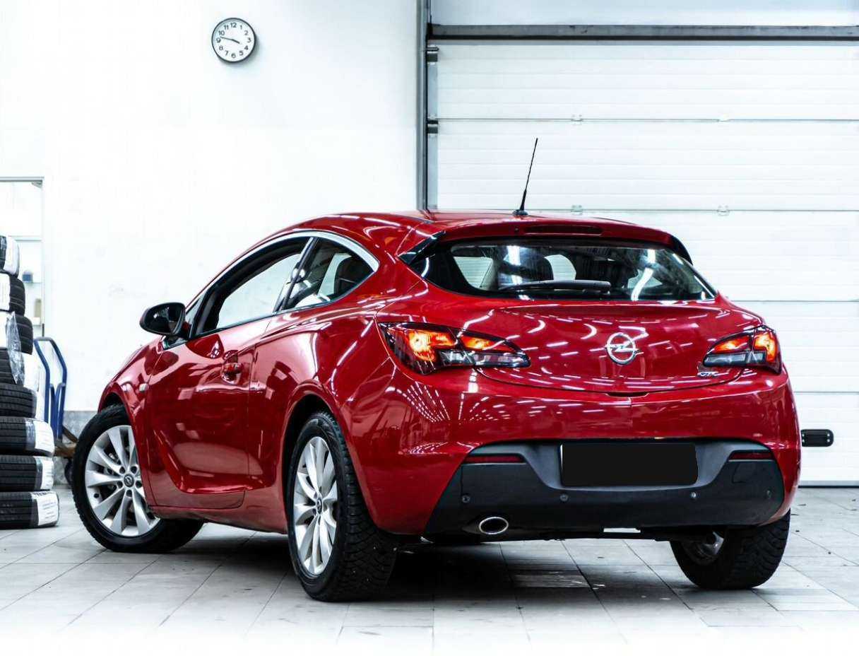 Opel Astra GTC, 2012 - 151 000 км. | Фото №4