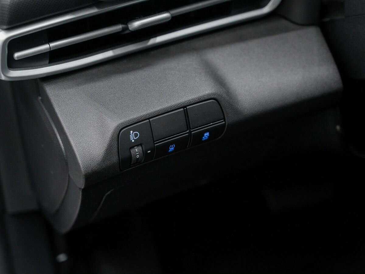 Hyundai Elantra, 2023 Фото №17