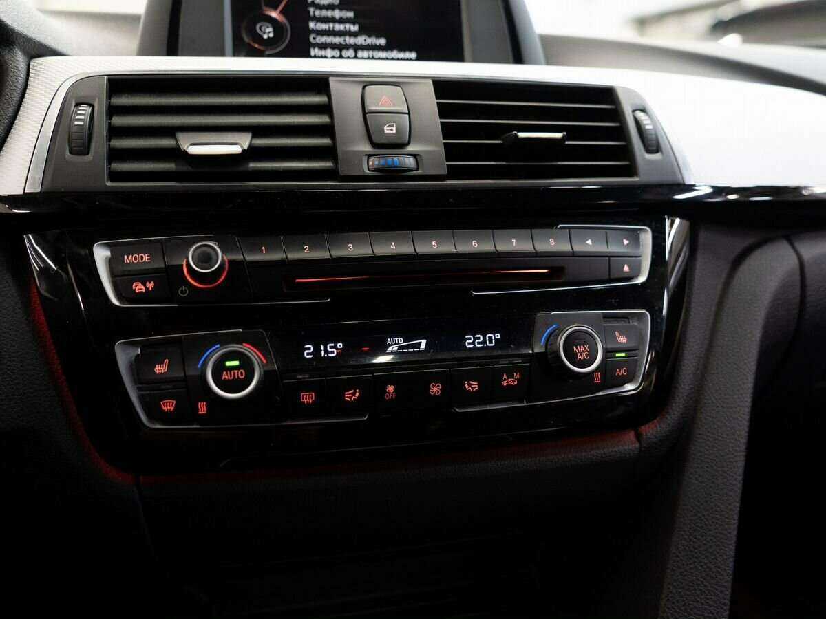 BMW 3 серии 320i xDrive, 2016 Фото №14