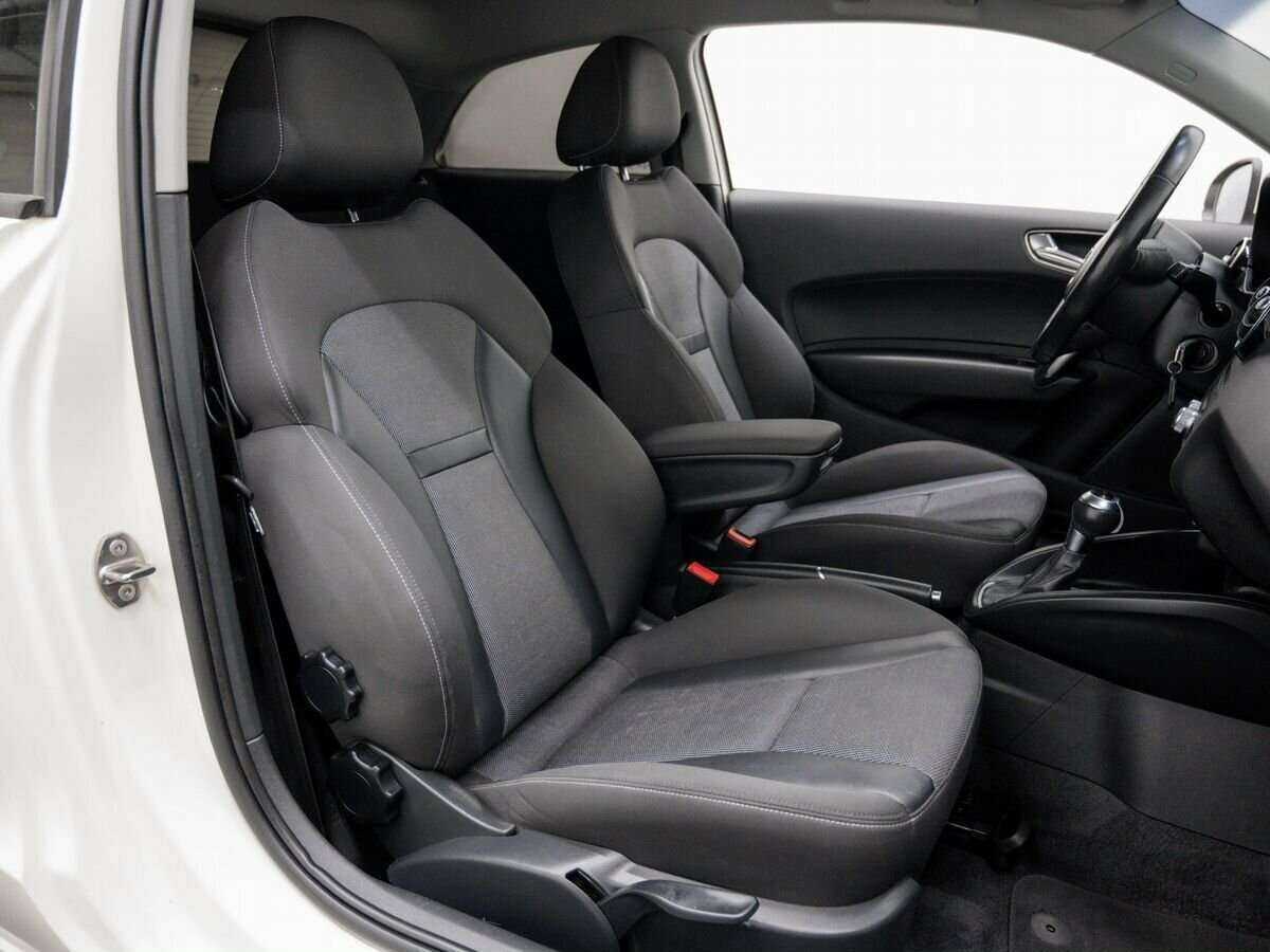 Audi A1, 2012 - 174 000 км. | Фото №6