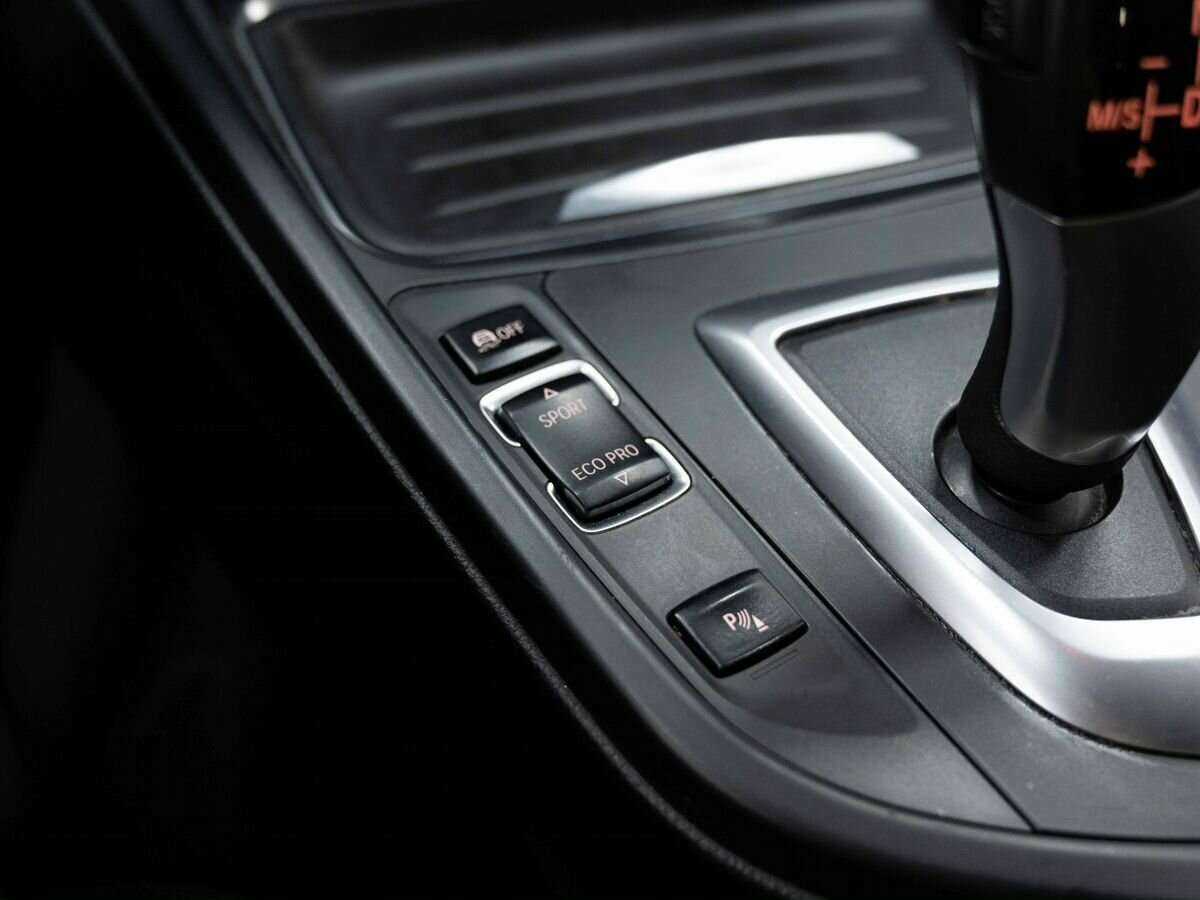 BMW 3 серии 320i, 2014 Фото №23